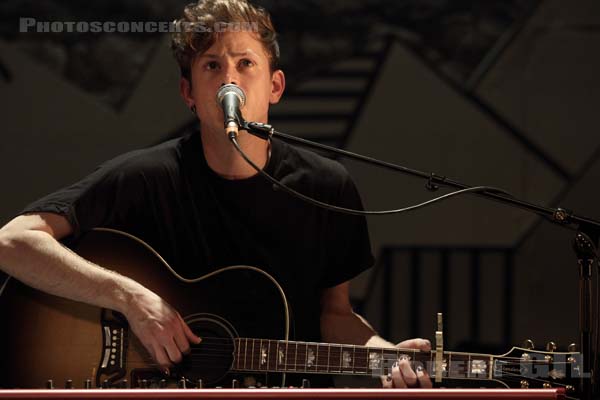 PERFUME GENIUS - 2012-09-13 - PARIS - Cafe de la Danse - 